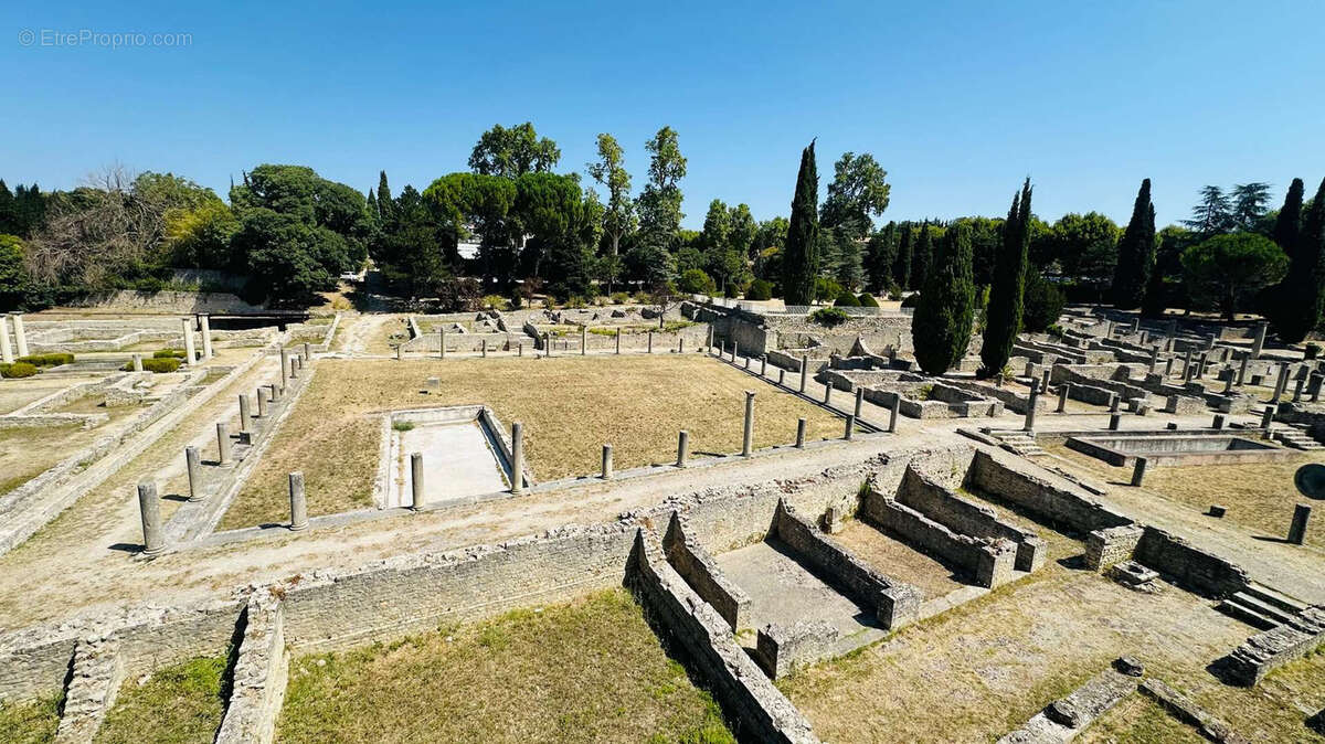 Maison à VAISON-LA-ROMAINE