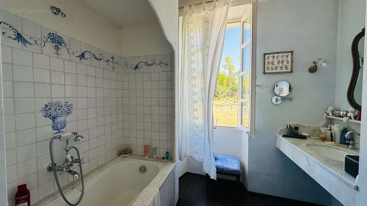 Maison à VAISON-LA-ROMAINE