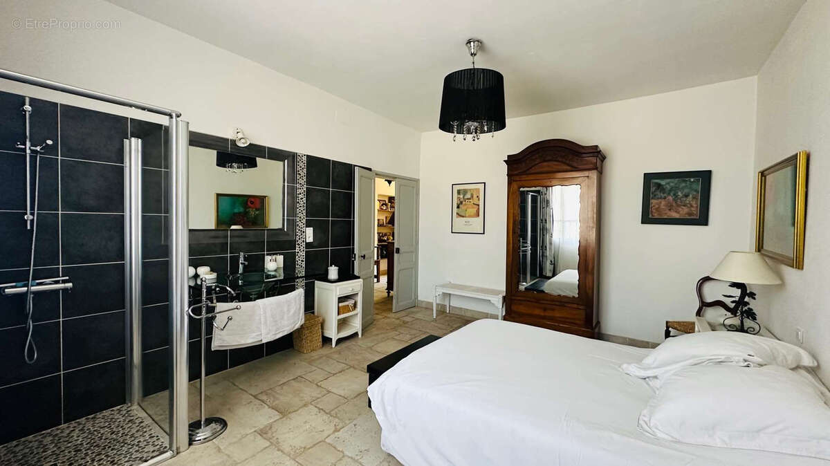 Maison à VAISON-LA-ROMAINE