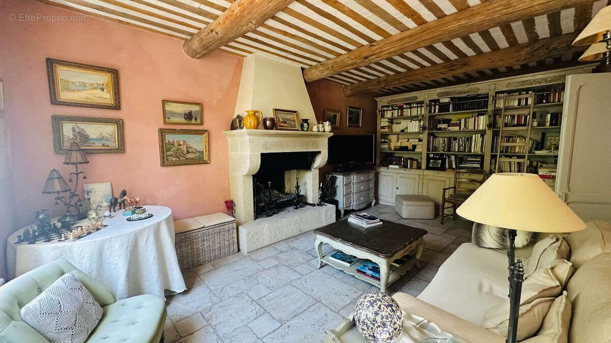 Maison à VAISON-LA-ROMAINE