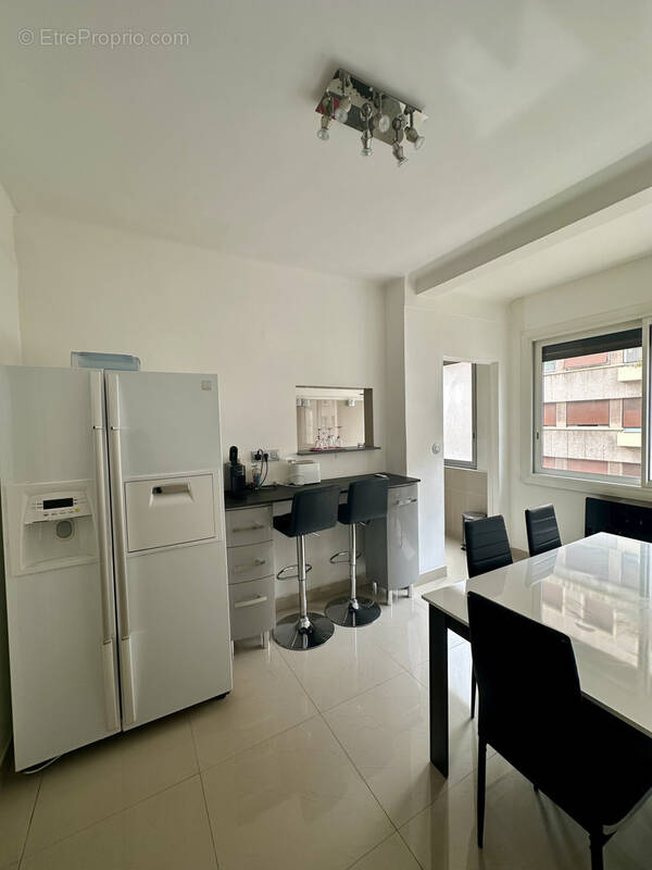 Appartement à MARSEILLE-2E