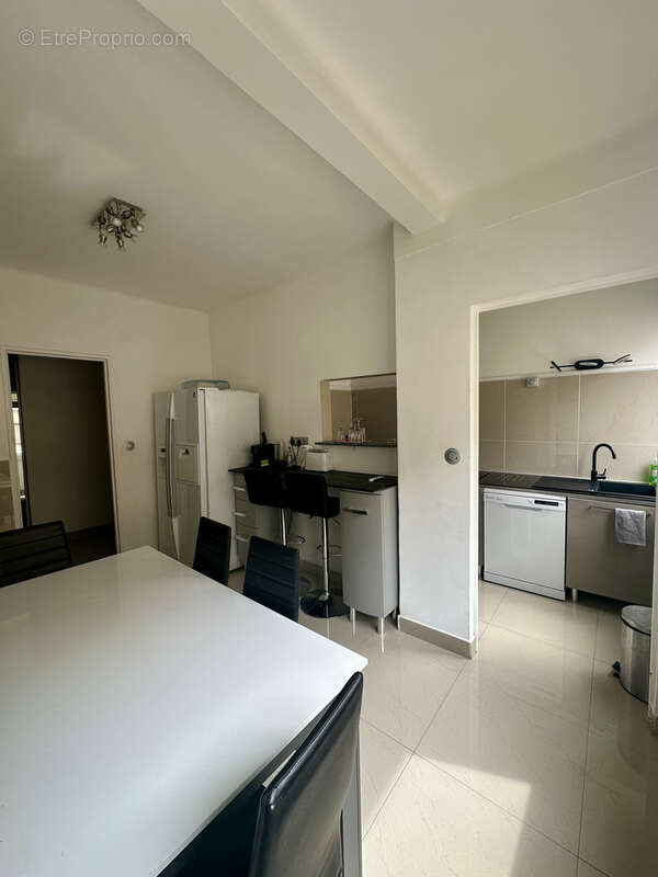 Appartement à MARSEILLE-2E