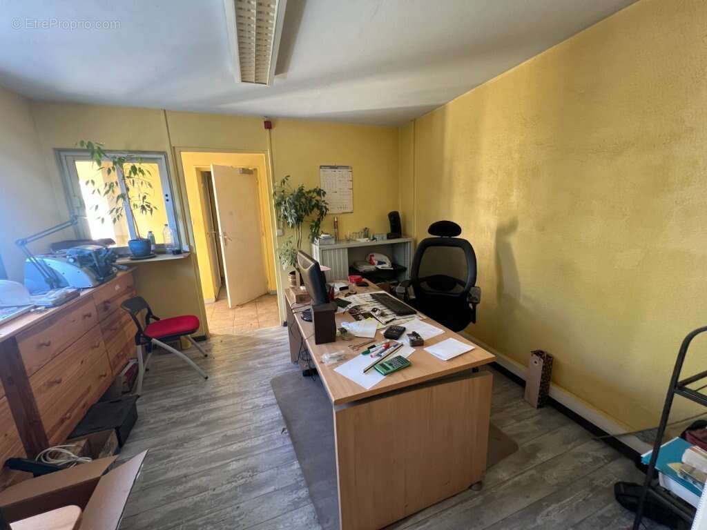 Parking à LE CREUSOT