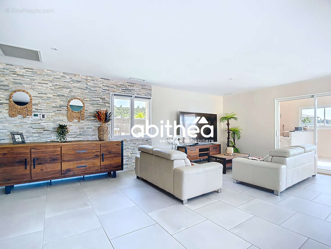 Maison à CESSENON-SUR-ORB