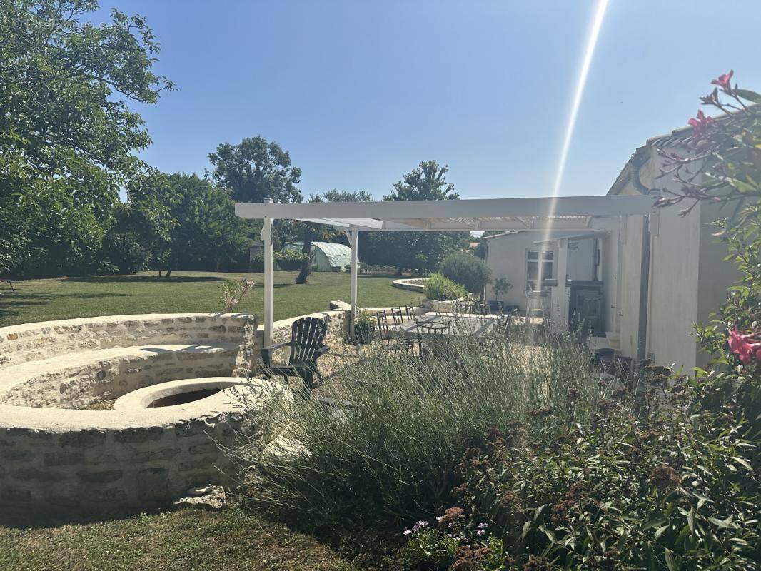 Maison à LONGEVILLE-SUR-MER