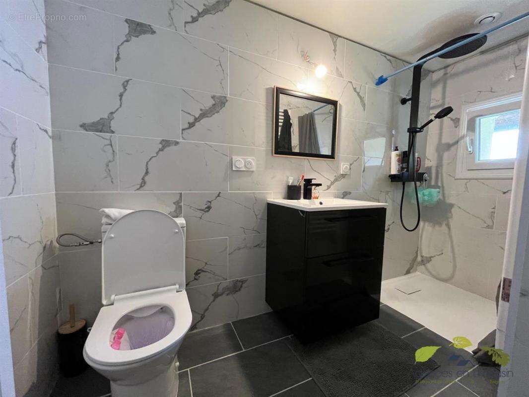 Maison à LA JONCHERE-SAINT-MAURICE