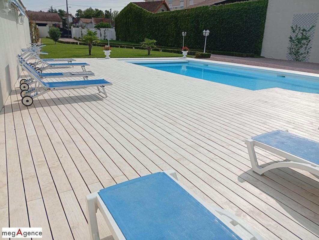 Maison à VARENNES-SUR-ALLIER