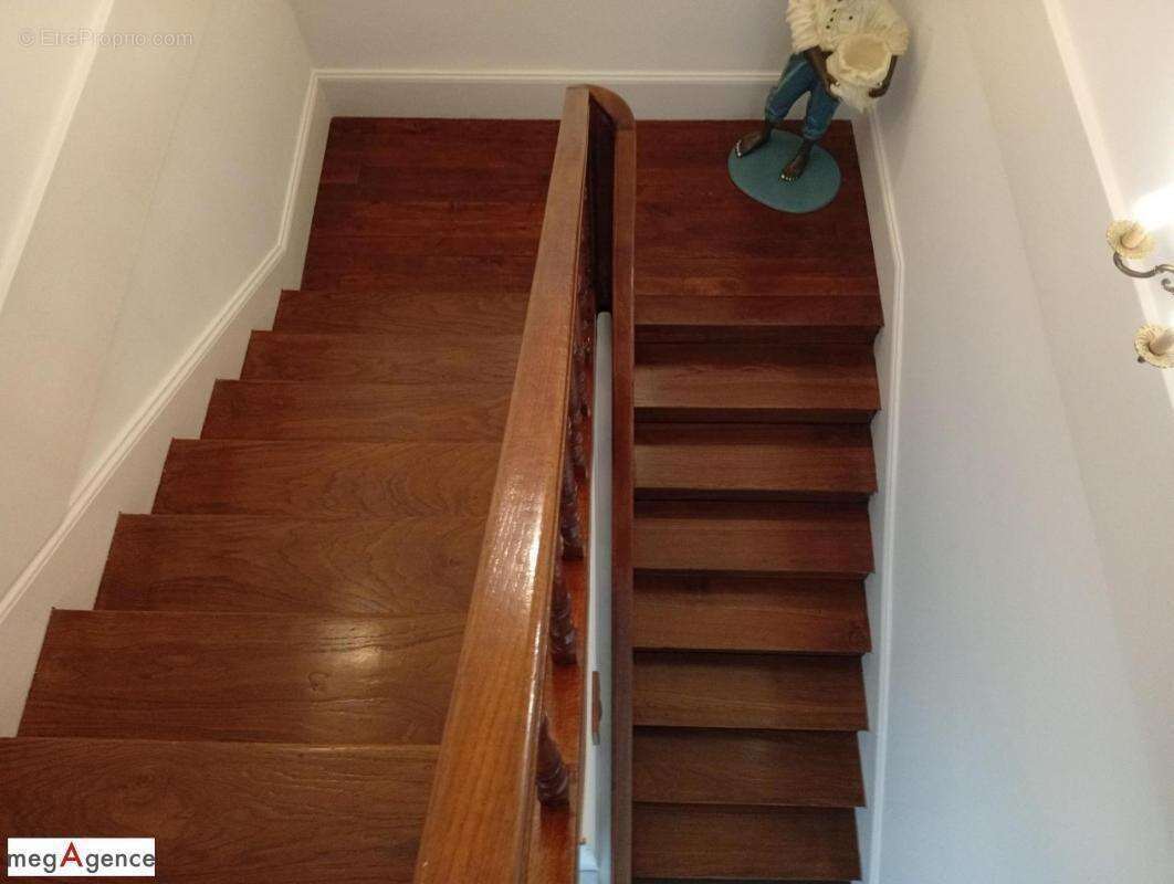 Maison à VARENNES-SUR-ALLIER