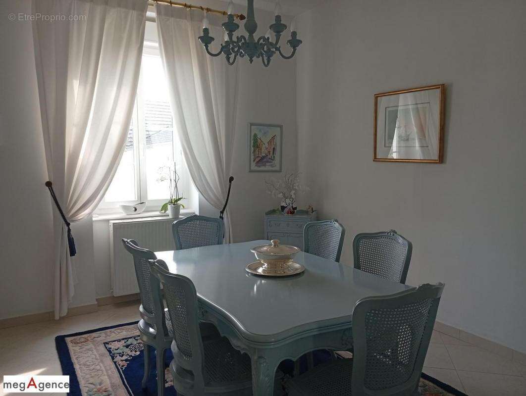 Maison à VARENNES-SUR-ALLIER