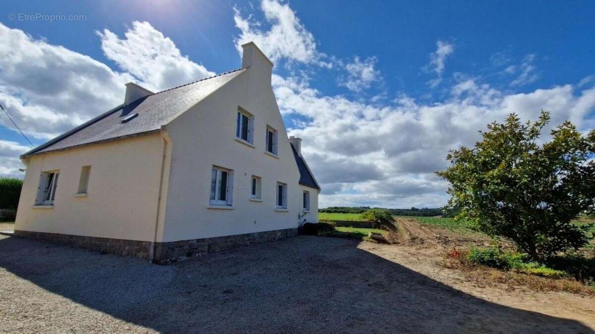 Maison à PLOUESCAT