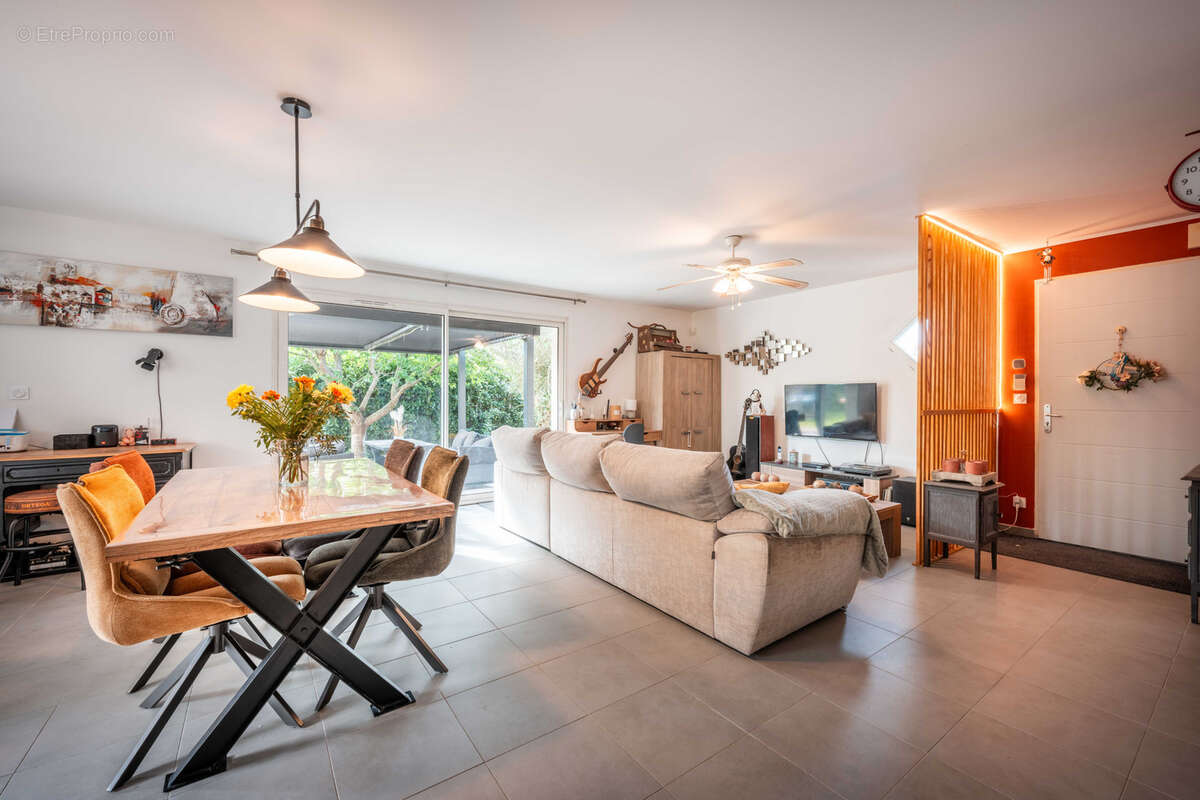 Maison à BELIN-BELIET