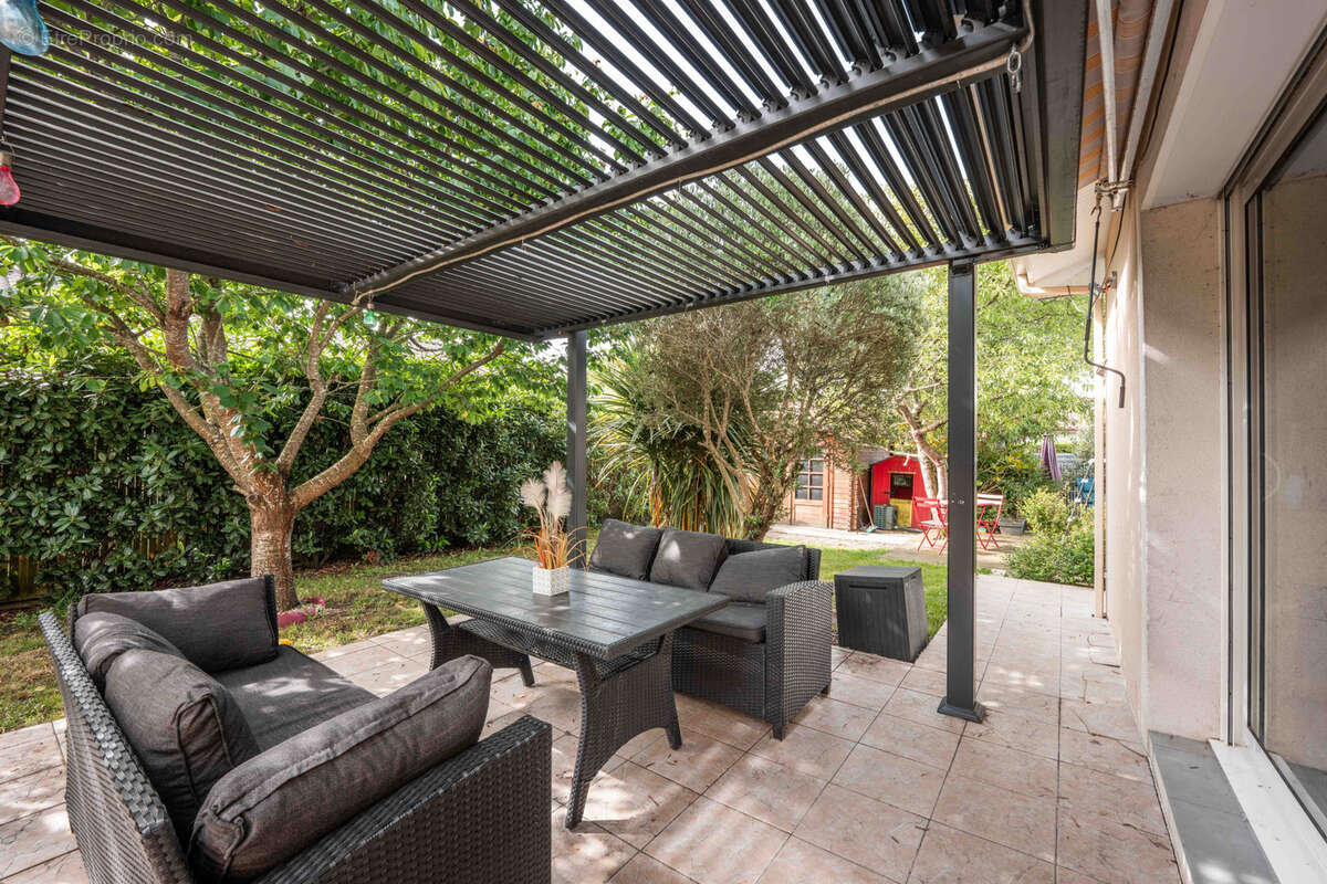 Maison à BELIN-BELIET