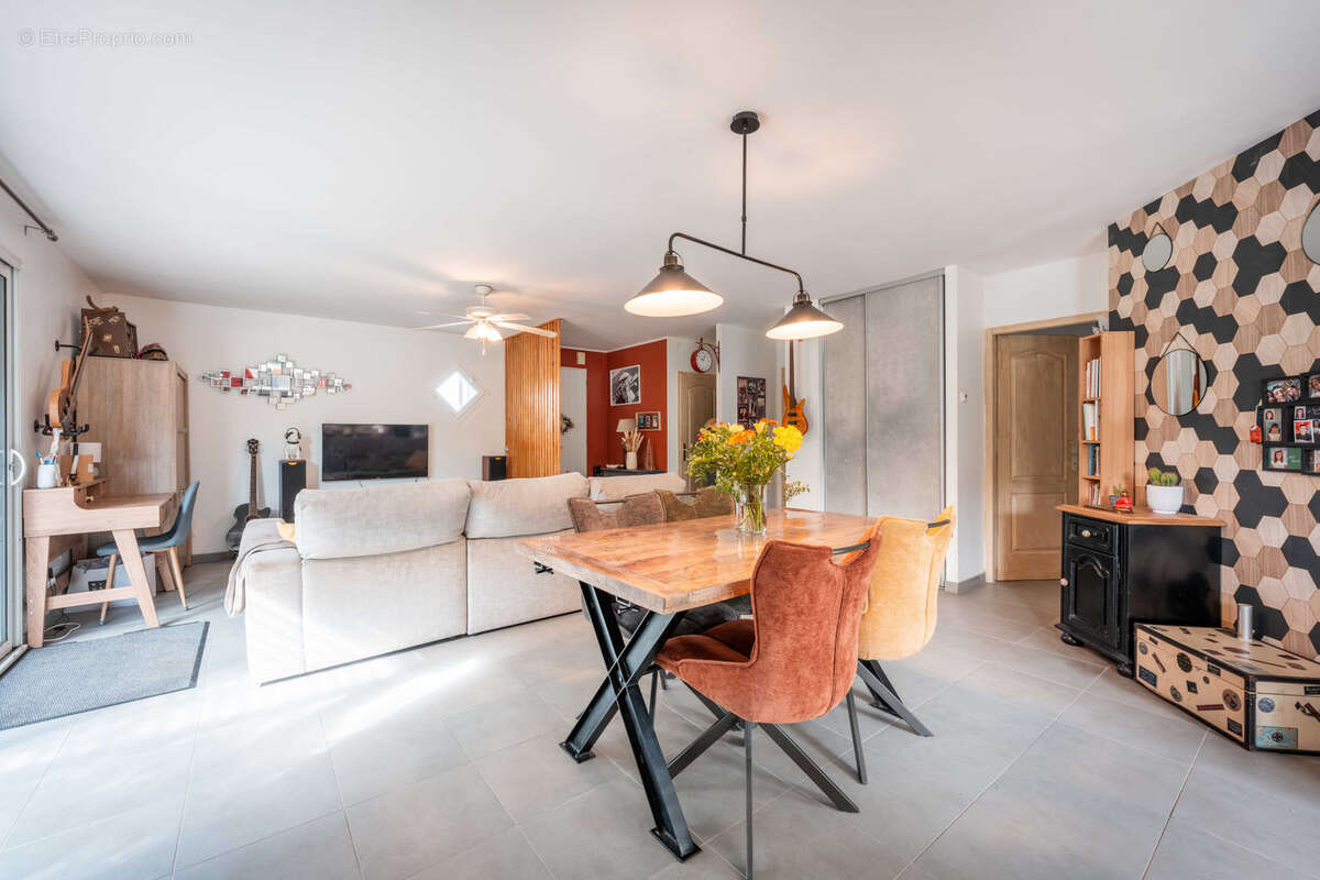 Maison à BELIN-BELIET