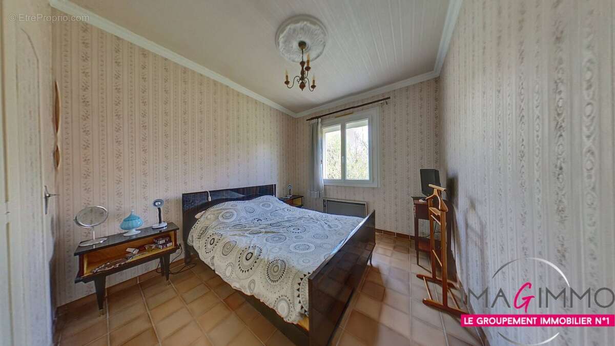 Maison à SAINT-JEAN-DE-VEDAS