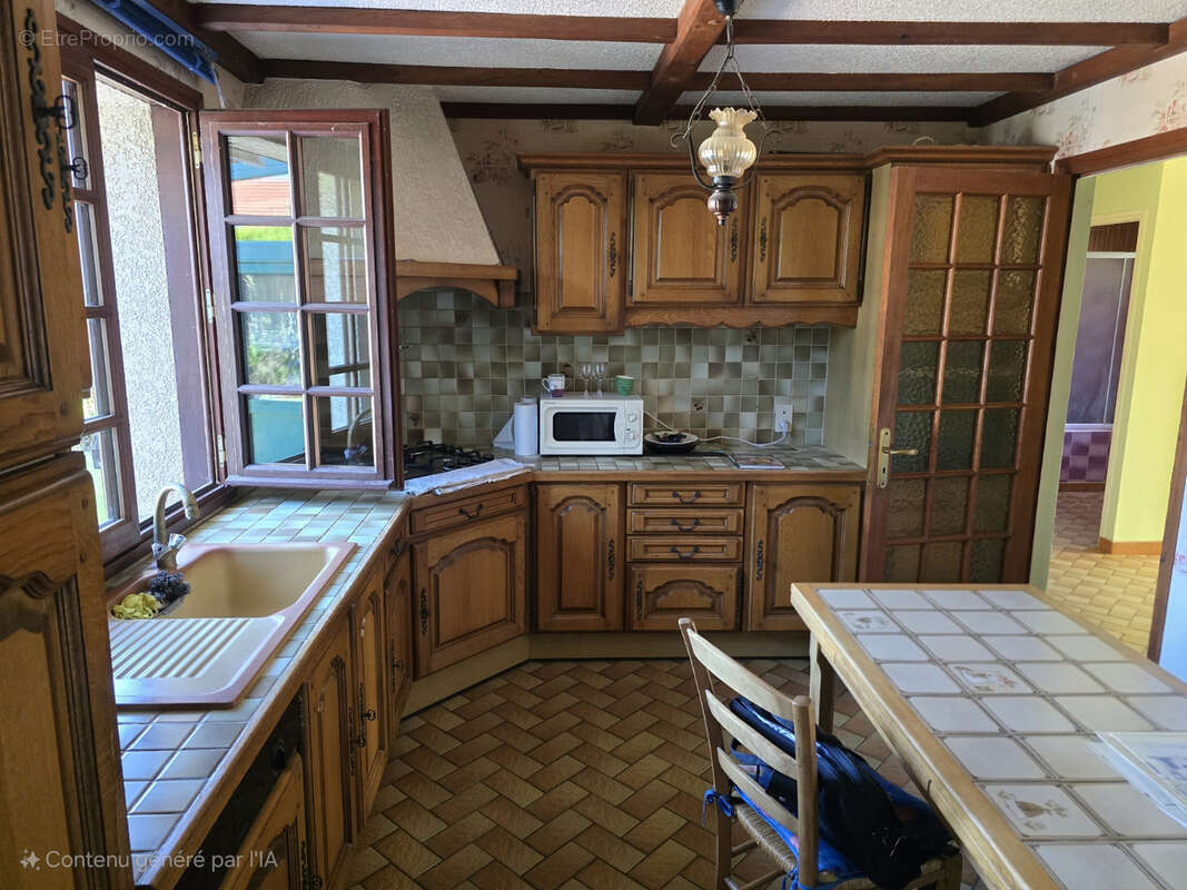 Maison à FEUQUIERES-EN-VIMEU