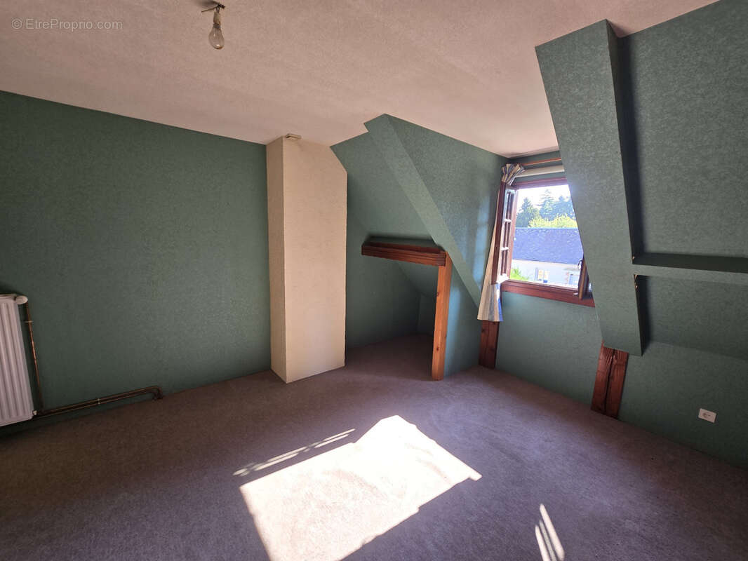 Maison à FEUQUIERES-EN-VIMEU