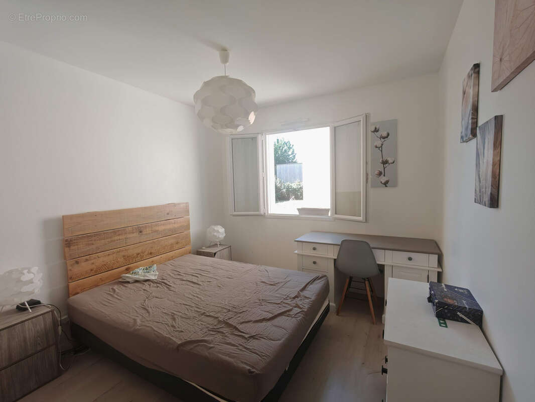 Maison à SAINT-HILAIRE-DE-CHALEONS