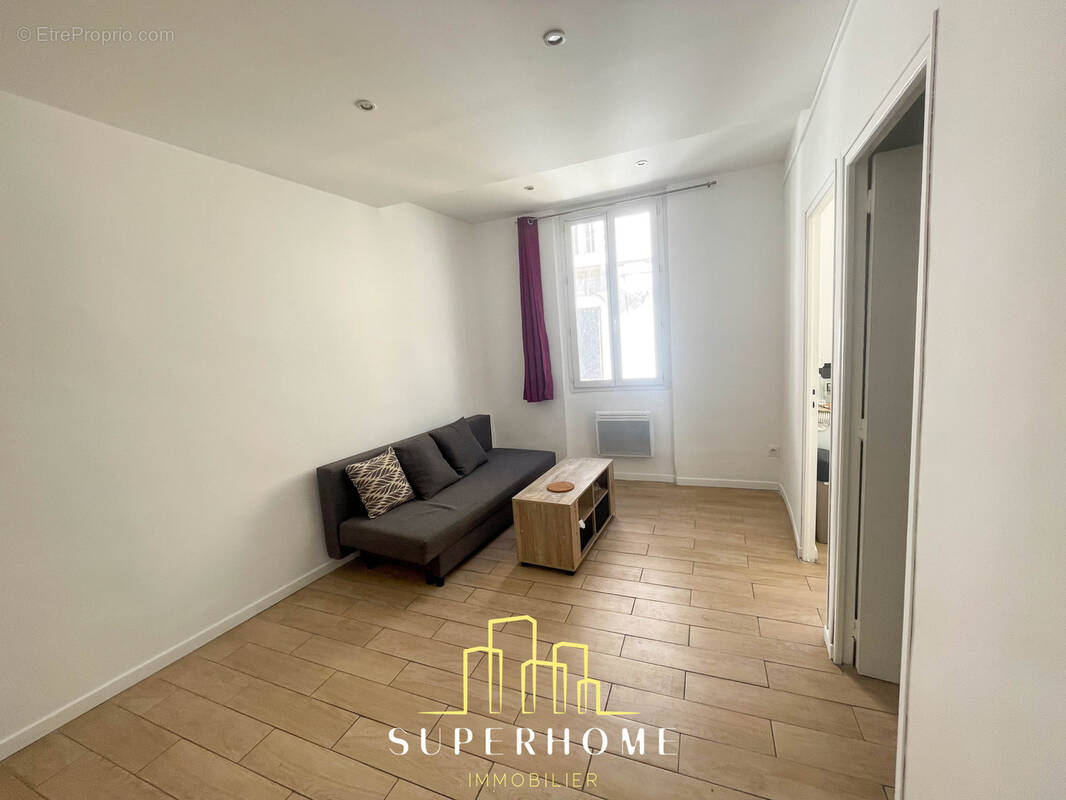 Appartement à MARSEILLE-1E