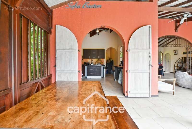 Maison à LES TROIS-ILETS