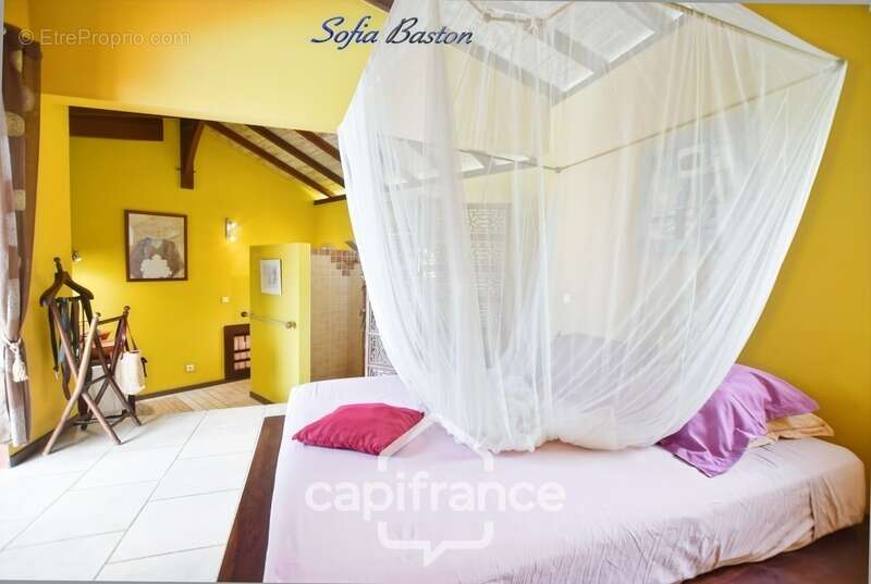 Maison à LES TROIS-ILETS