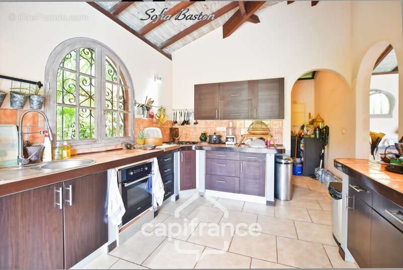 Maison à LES TROIS-ILETS