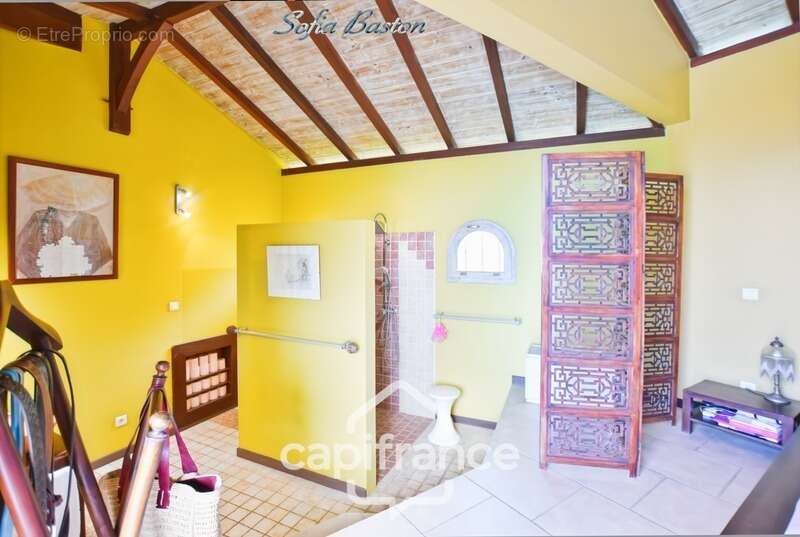 Maison à LES TROIS-ILETS