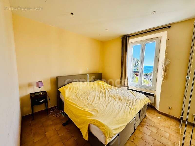 Appartement à EZE