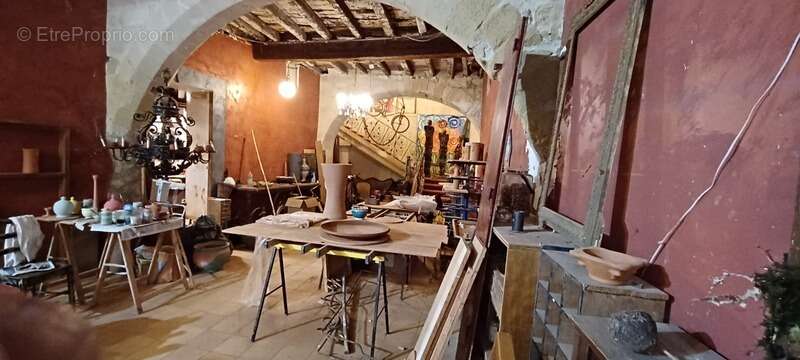 Commerce à SOMMIERES