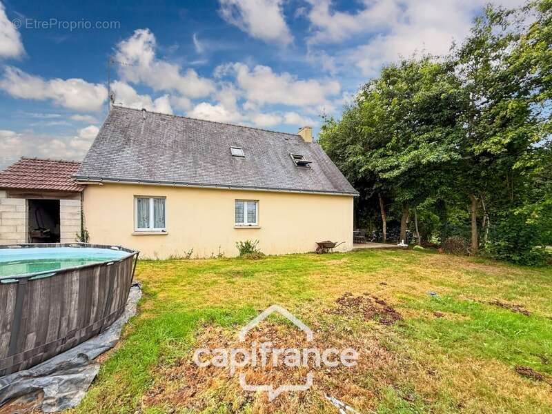 Maison à SAINT-GERAND