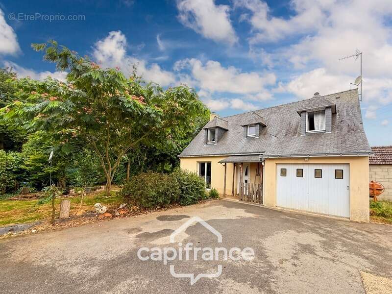 Maison à SAINT-GERAND