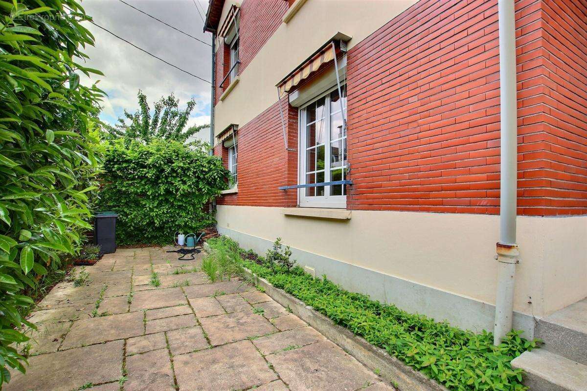 Maison à BOIS-COLOMBES