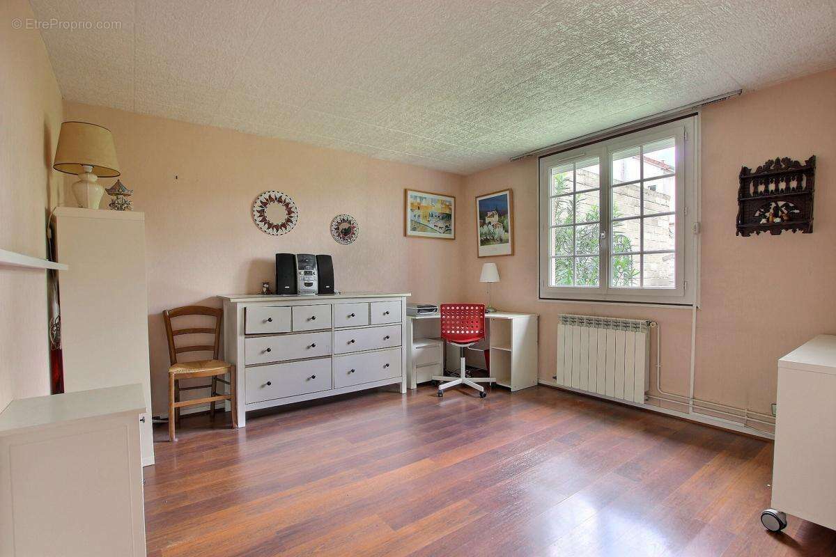 Maison à BOIS-COLOMBES