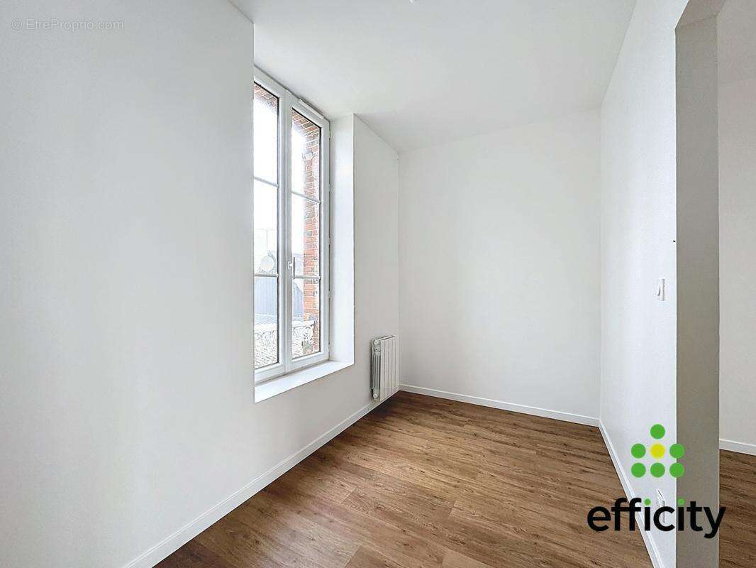 Maison à CHATEAUNEUF-EN-THYMERAIS