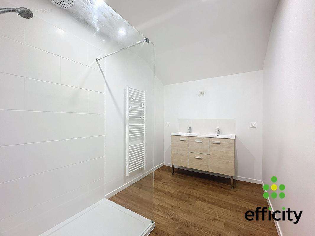 Maison à CHATEAUNEUF-EN-THYMERAIS