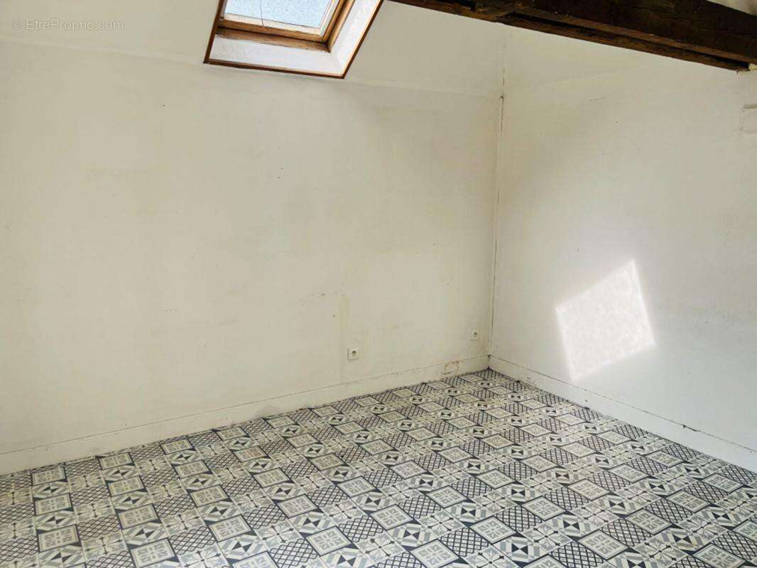 Appartement à FONTAINE-LES-GRES