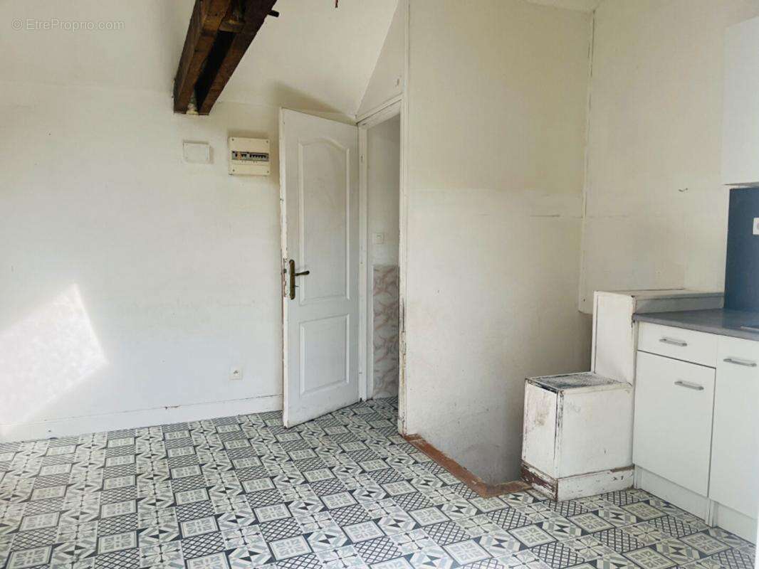 Appartement à FONTAINE-LES-GRES