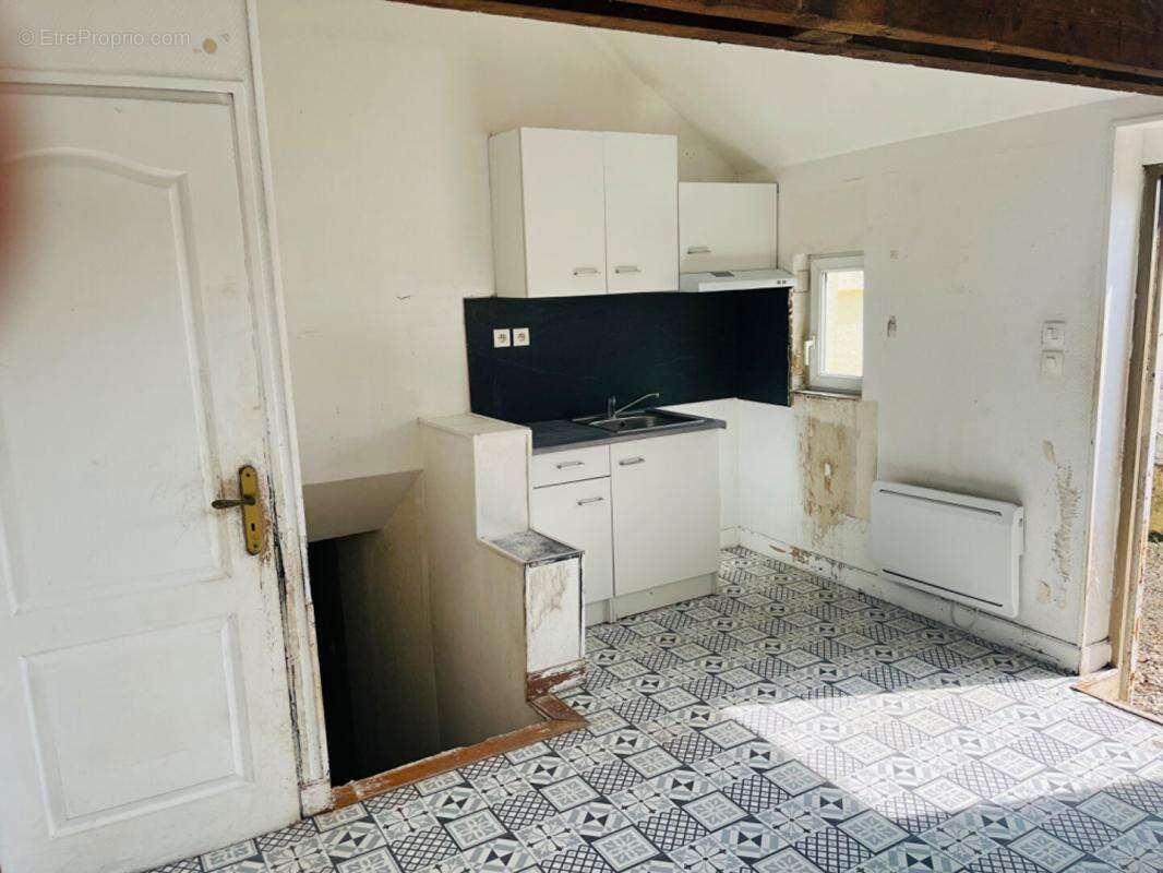 Appartement à FONTAINE-LES-GRES