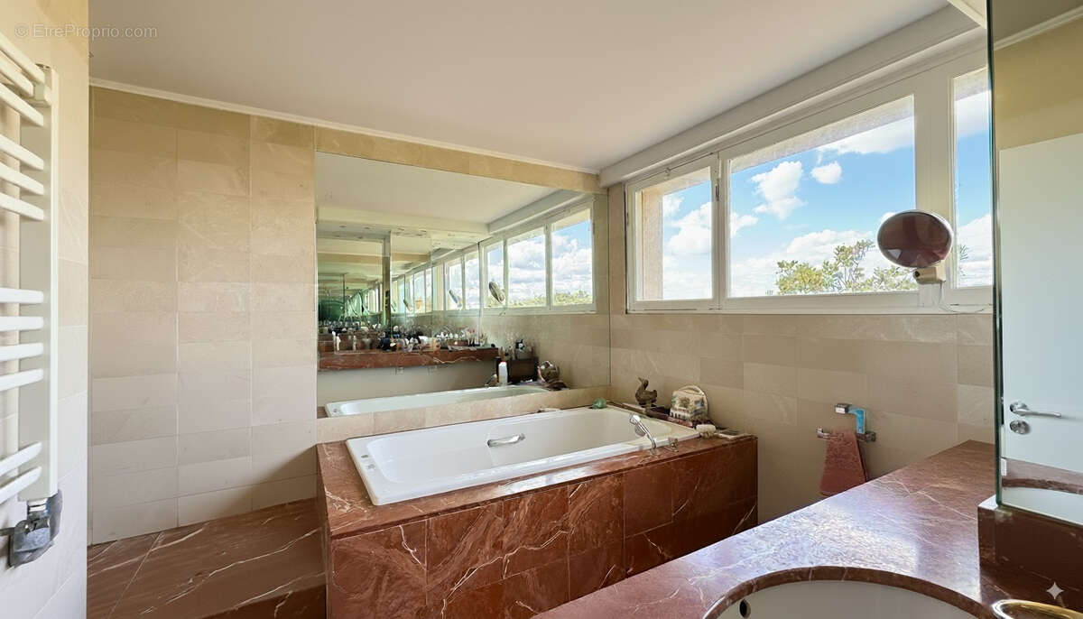 Maison à CLERMONT-LE-FORT