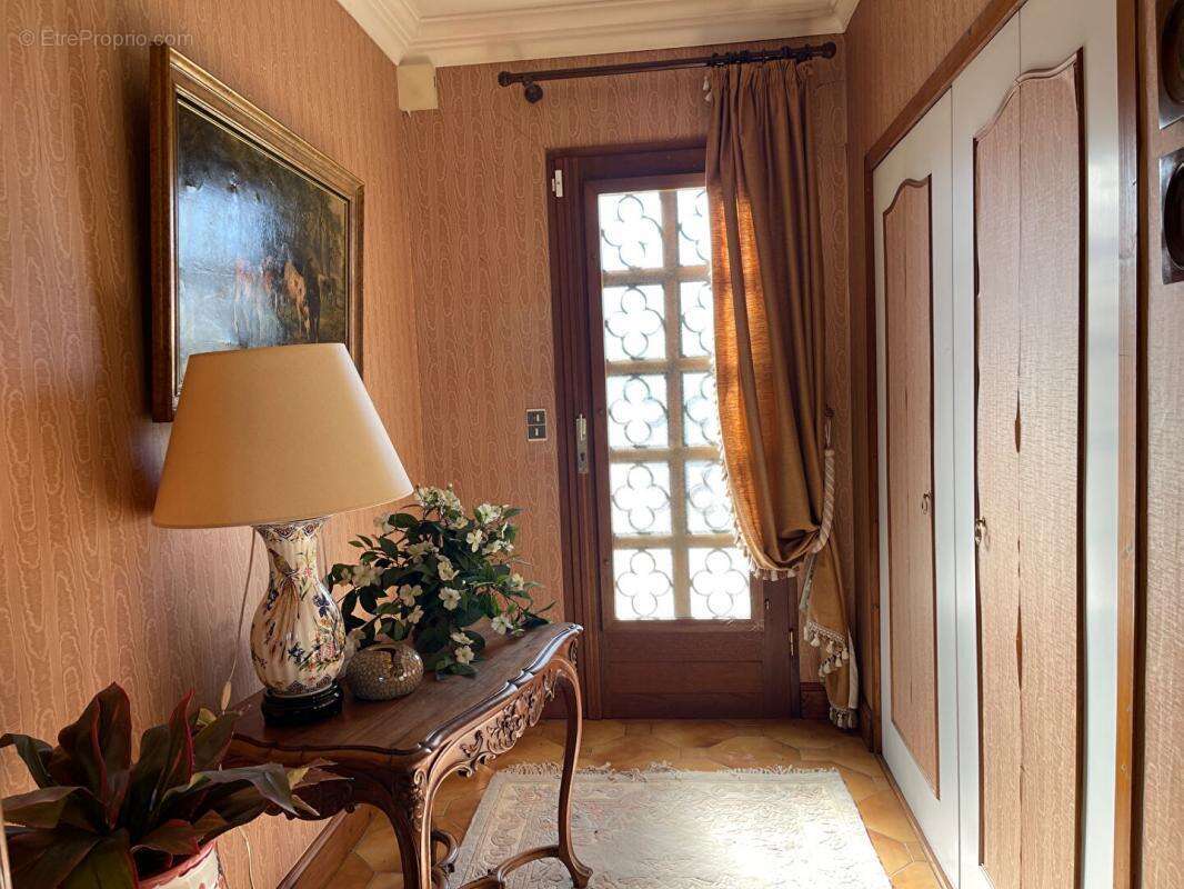 Maison à LA TOUR-BLANCHE