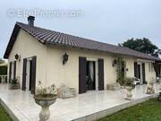 Maison à LA TOUR-BLANCHE