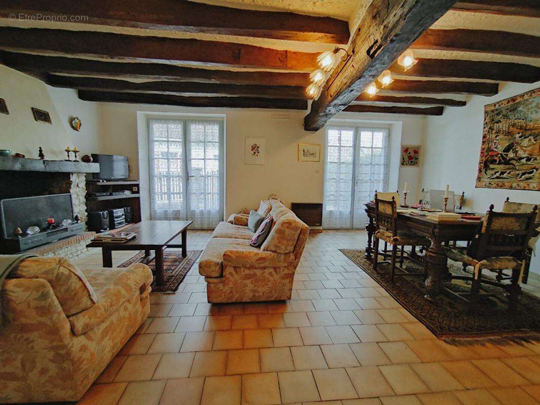 Maison à CHAUMUSSAY