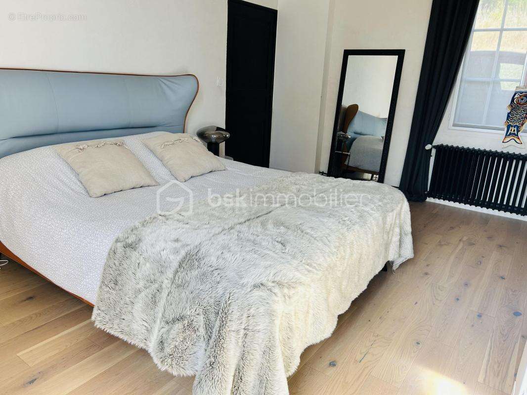 Maison à AZAY-LE-RIDEAU