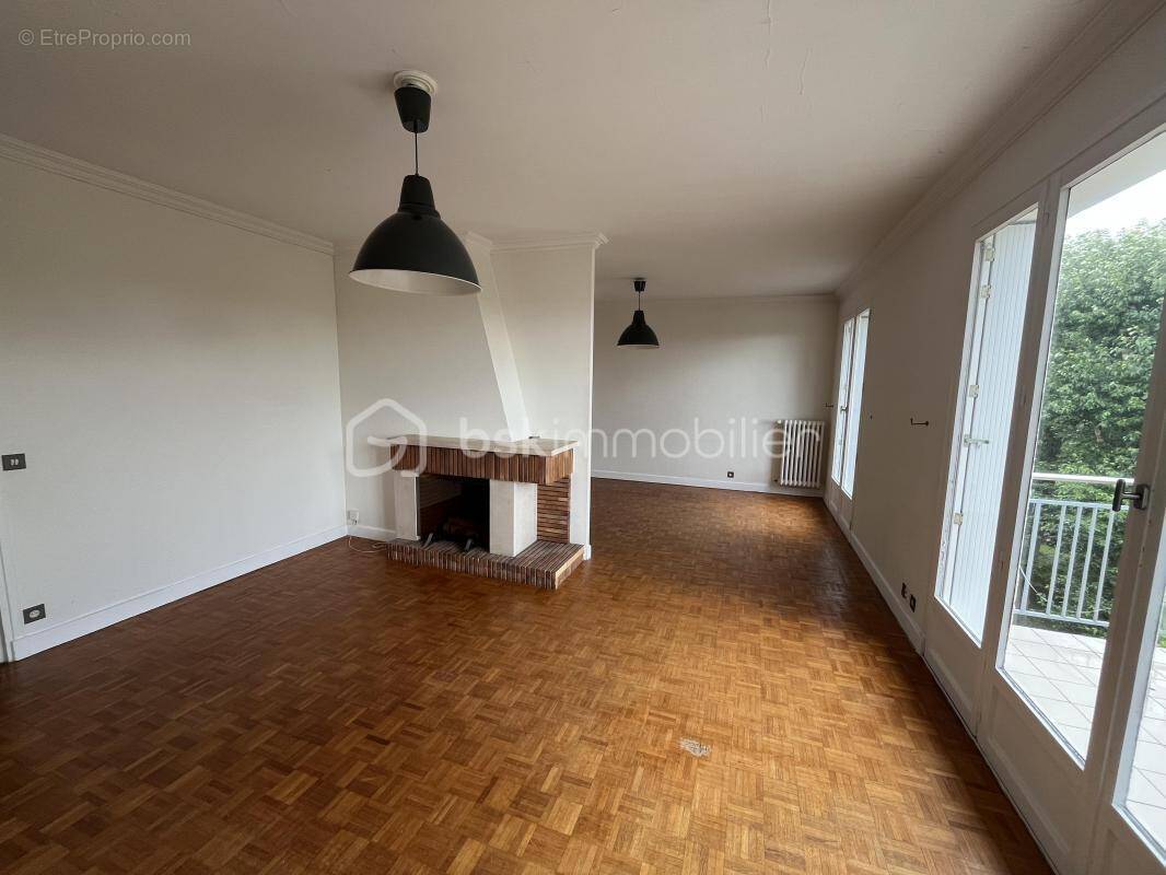 Appartement à JOUE-LES-TOURS
