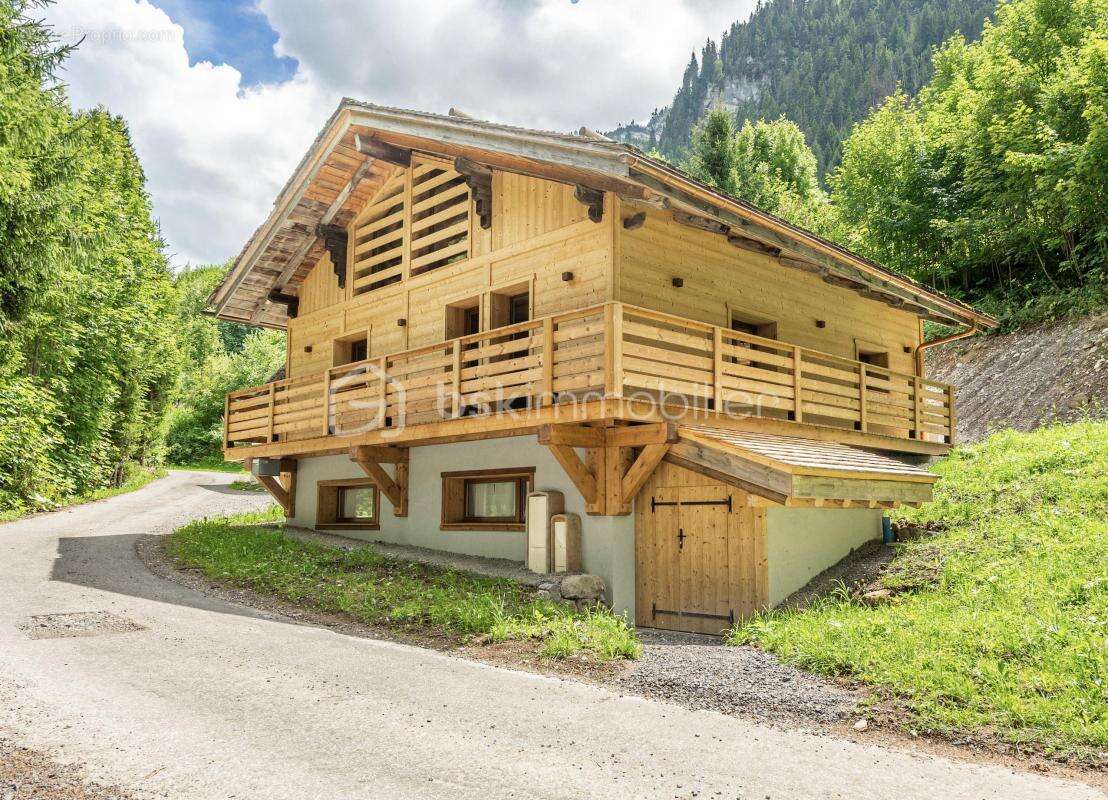 Maison à LA CLUSAZ