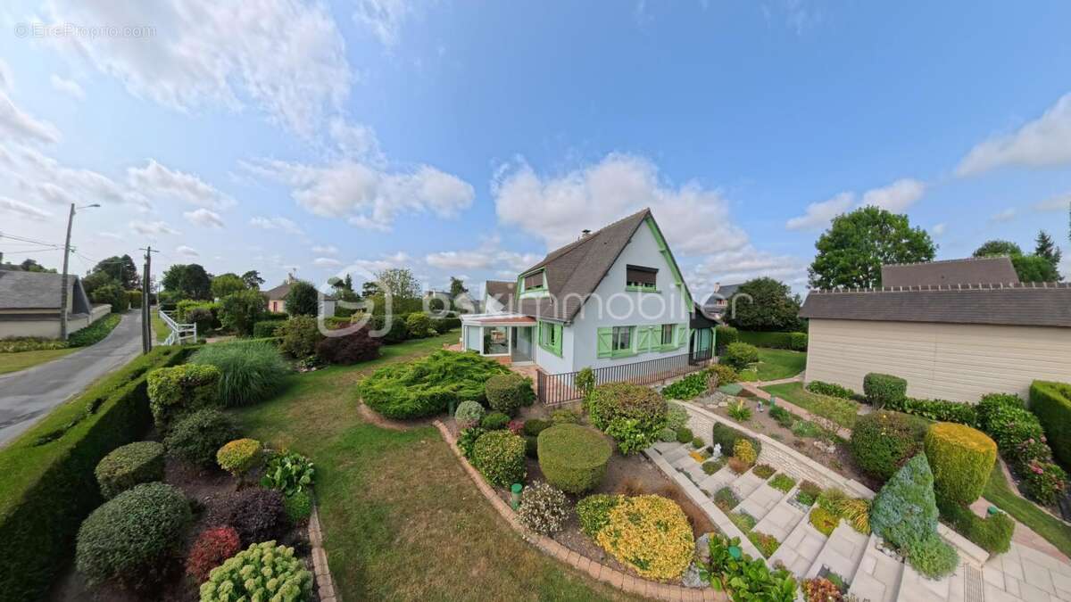 Maison à LE NEUBOURG