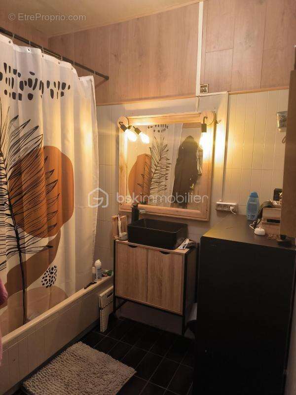 Maison à VILLENEUVE-SUR-YONNE