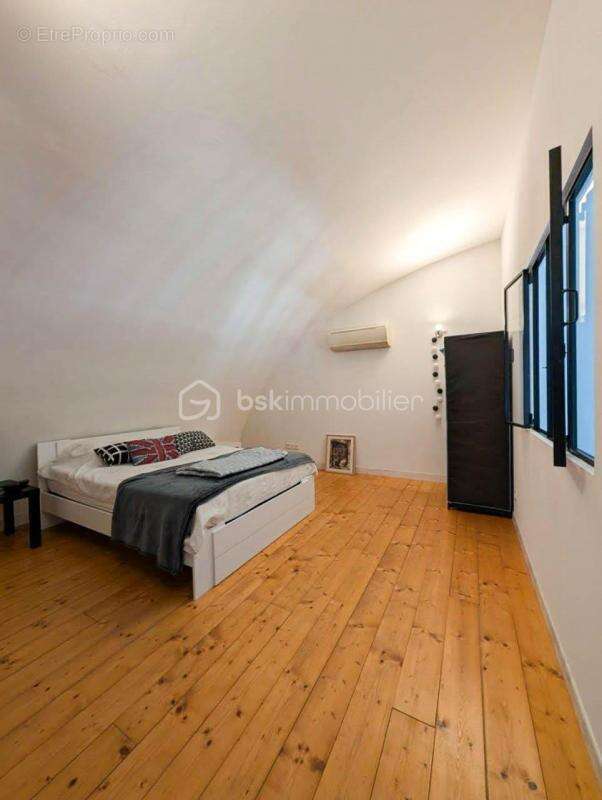 Appartement à MONTBOUCHER-SUR-JABRON