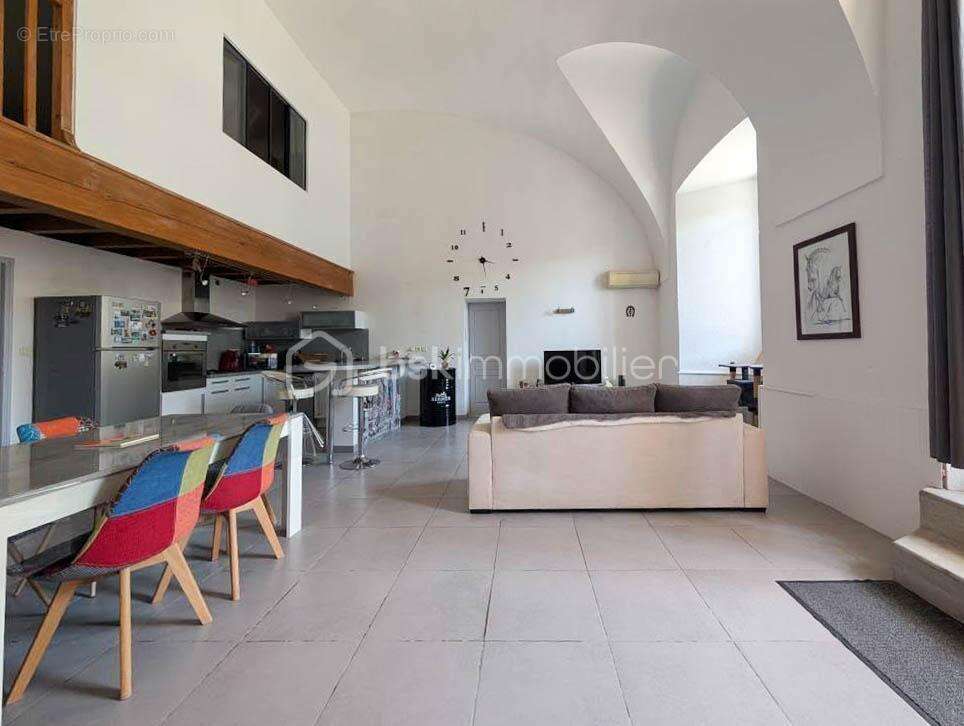 Appartement à MONTBOUCHER-SUR-JABRON