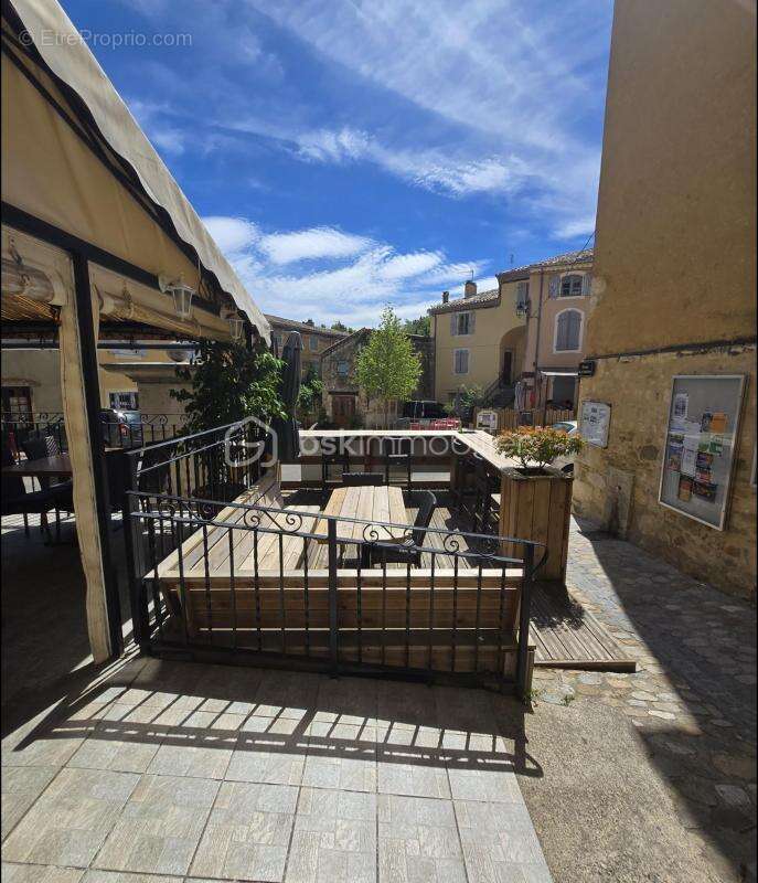 Commerce à SAINT-MONTAN