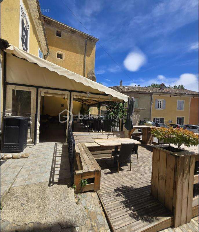 Commerce à SAINT-MONTAN